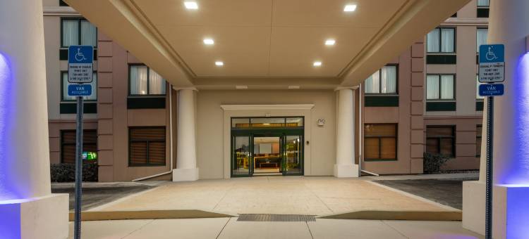 智选假日套房酒店布雷登顿(Holiday Inn Express & Suites Bradenton East-Lakewood Ranch)图片