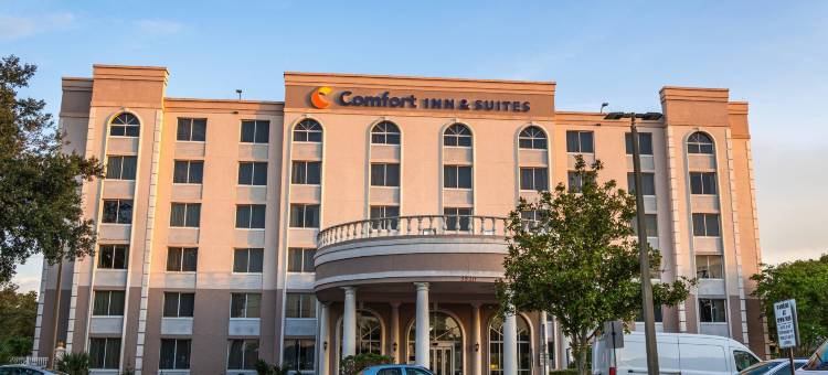 北莱克兰I-4舒适套房酒店(Comfort Inn & Suites Lakeland North I-4)图片