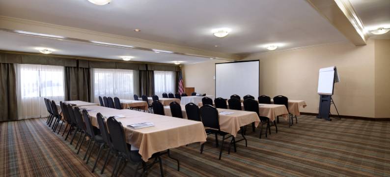 怀尼米港智选假日酒店(Holiday Inn Express PORT HUENEME by IHG)图片