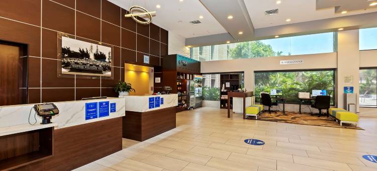 洛杉矶惠蒂尔希尔顿逸林酒店(DoubleTree by Hilton Whittier Los Angeles)图片