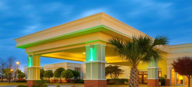 Holiday Inn 兰伯顿 by IHG(Holiday Inn LUMBERTON NORTH - I-95 by IHG)图片