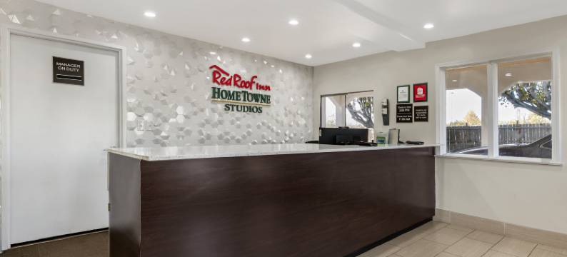 红屋顶乡村工作室乔治城，KY(HomeTowne Studios Georgetown, KY)图片