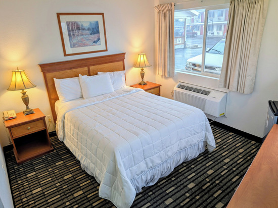 Ponderosa Motel汽车旅馆