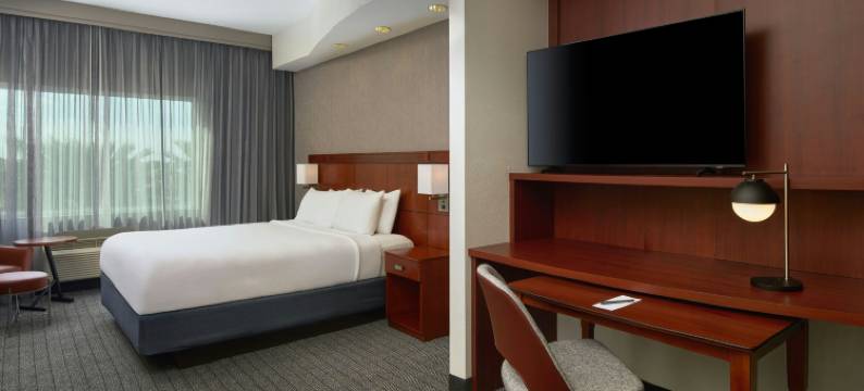 迈阿密霍姆斯特德万怡酒店(Courtyard Miami Homestead)图片