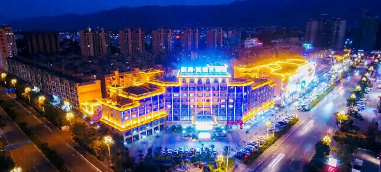 元谋泷淇·泷湖大酒店图片