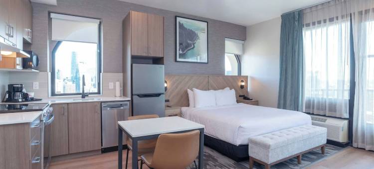 戴维桑德曼套房酒店(Sandman Suites Vancouver on Davie)图片