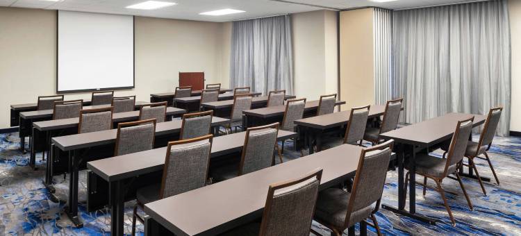 丹佛机场万枫套房酒店(Fairfield Inn & Suites Denver Airport)图片