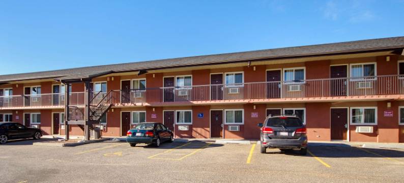 莱斯布里奇6号汽车旅馆(Motel 6 Lethbridge, AB)图片