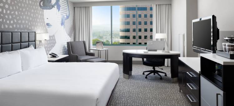伍德兰希尔斯希尔顿酒店(Hilton Woodland Hills/ Los Angeles)图片