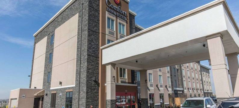 舒适酒店及套房-机场北(Comfort Inn & Suites Airport North)图片