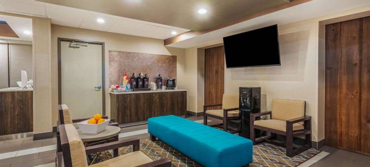 詹姆斯敦拉昆塔温德姆套房酒店(La Quinta Inn & Suites by Wyndham Jamestown)图片