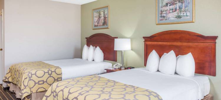 克拉克斯维尔东北呗盟套房酒店(Baymont by Wyndham Clarksville Northeast)图片