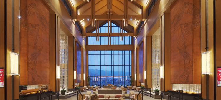 南昌保利皇冠假日酒店图片