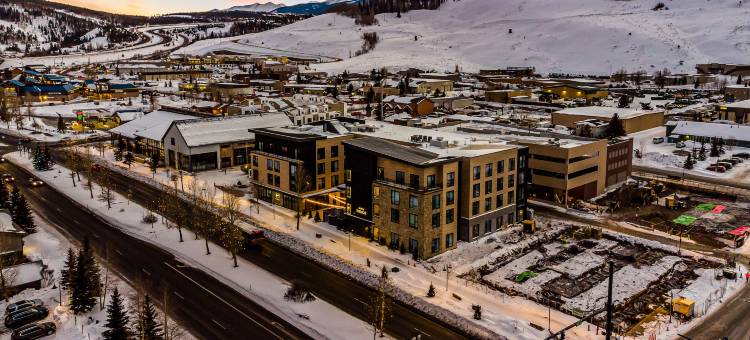 西尔弗索恩英迪格酒店(Hotel Indigo Silverthorne)图片