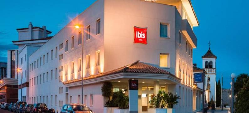 宜必思塞维利亚酒店(Ibis Sevilla)图片