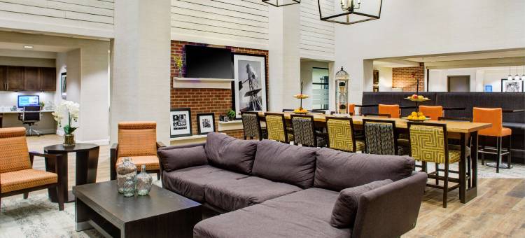 匹兹堡堪萨斯十字路口希尔顿欢朋套房酒店(Hampton Inn & Suites Pittsburg Kansas Crossing)图片