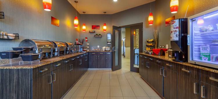 德莱顿谷贝斯特韦斯特优质行政酒店(Best Western Plus Drayton Valley All Suites)图片