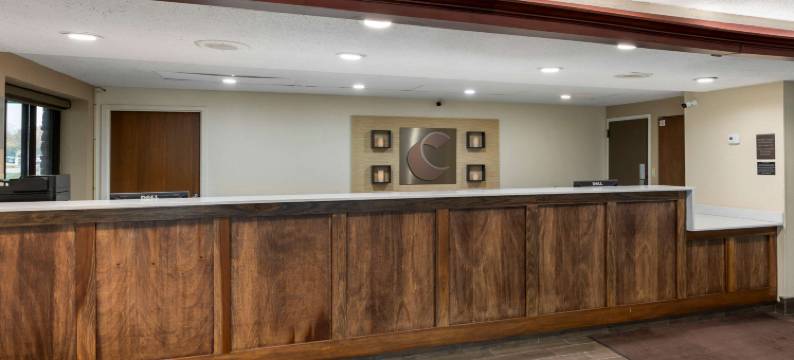 舒适酒店及套房印第安纳波利斯西北 - 学院公园(Comfort Inn & Suites Indianapolis Northwest - College Park)图片