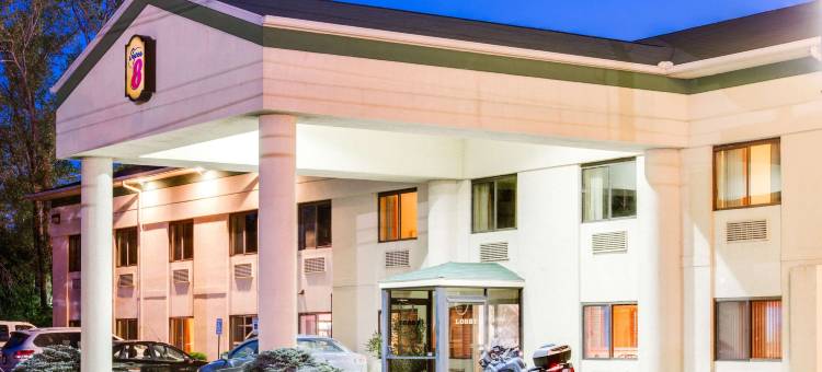 克林顿港速8酒店(Super 8 by Wyndham Port Clinton)图片