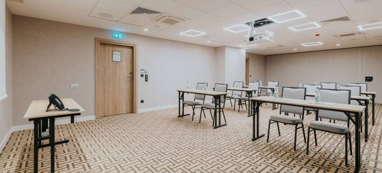华沙雷杜塔希尔顿欢朋酒店(Hampton by Hilton Warsaw Reduta)图片