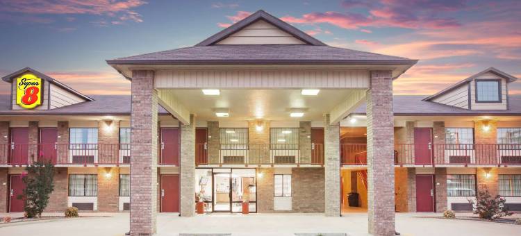 柯林顿温德姆速 8 酒店(Super 8 by Wyndham Clinton)图片