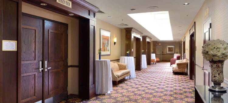 利堡/乔治·华盛顿大桥希尔顿逸林酒店(DoubleTree by Hilton Fort Lee/George Washington Bridge)图片