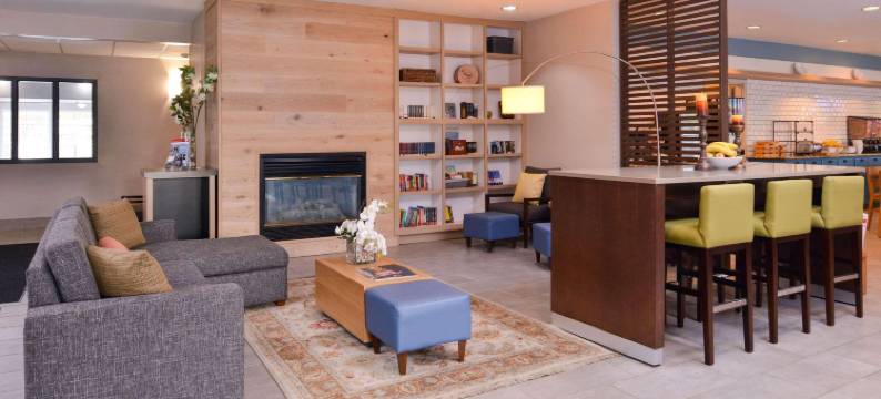 奥马哈机场丽怡酒店(Country Inn & Suites by Radisson, Omaha Airport, IA)图片