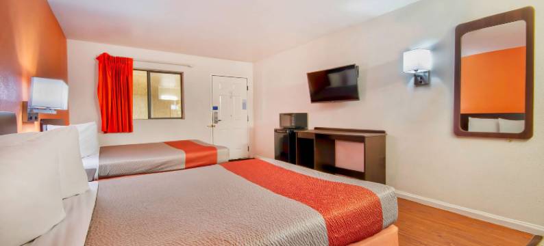 圣妮拉洛斯巴诺斯6号汽车旅馆(Motel 6 Santa Nella, CA - Los Banos)图片