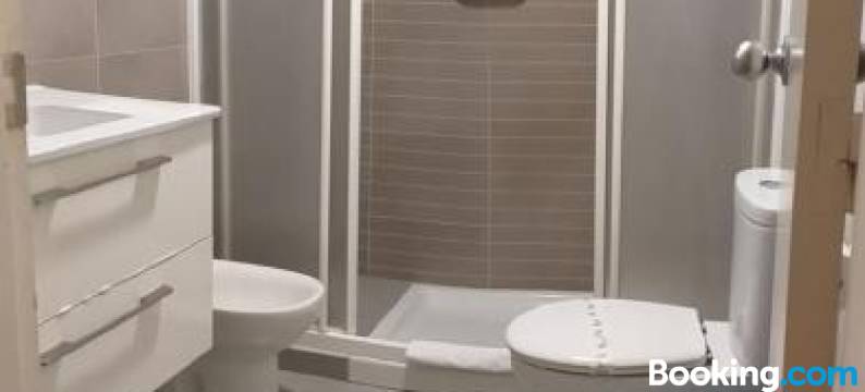 帕松佩尔纳贝德旅馆(Pensión Meson del Barro - Pamplonabeds)图片