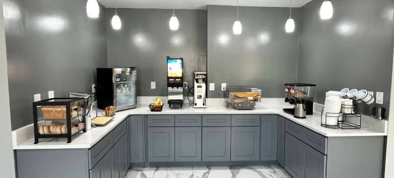 里西亚斯普林亚特兰大华美达酒店(Ramada by Wyndham Lithia Springs Atlanta)图片