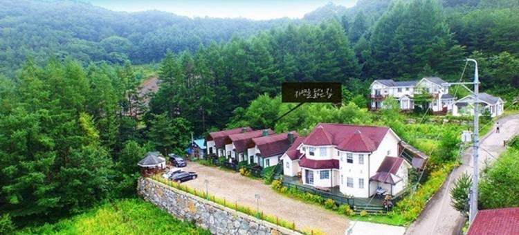 平昌贾耶内尔达尔蒙吉普酒店(Pyeongchang Jayeonel Dalmeunjip)图片