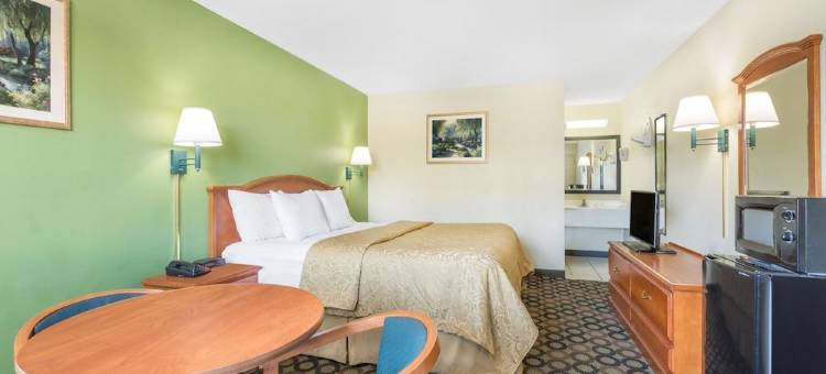 OYO经济型旅馆阿什本(Economy Inn by OYO Ashburn)图片