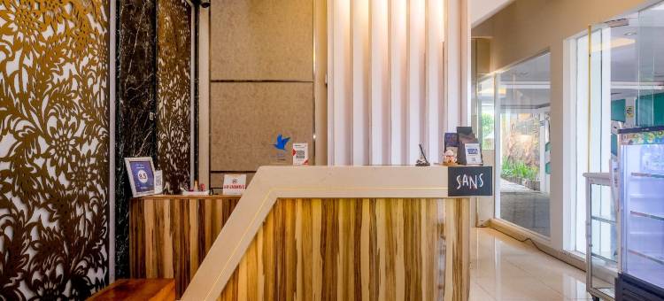 桑斯维布斯酒店格兰德奥玛萨斯特罗格加扬(Sans Vibes Hotel Grand Omah Sastro Gejayan)图片