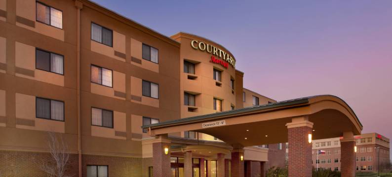 登顿万怡酒店(Courtyard Denton)图片