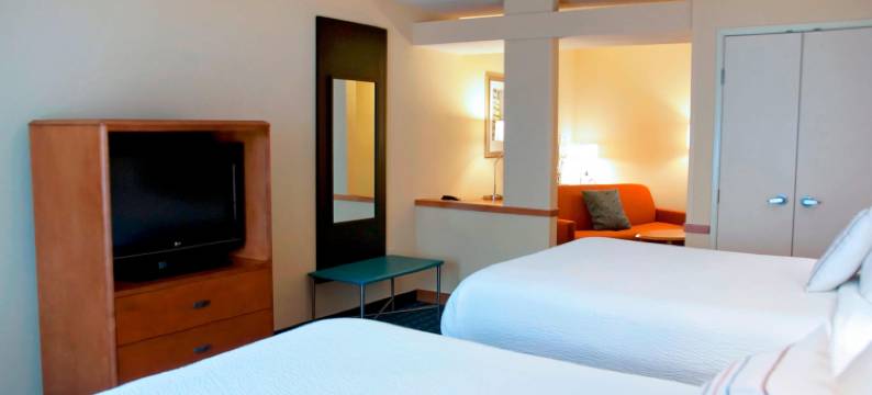 埃姆斯万豪万枫酒店(Fairfield Inn & Suites Ames)图片