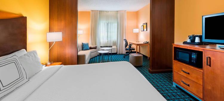 圣彼得堡克利尔沃特万豪万枫酒店(Fairfield Inn & Suites St. Petersburg Clearwater)图片