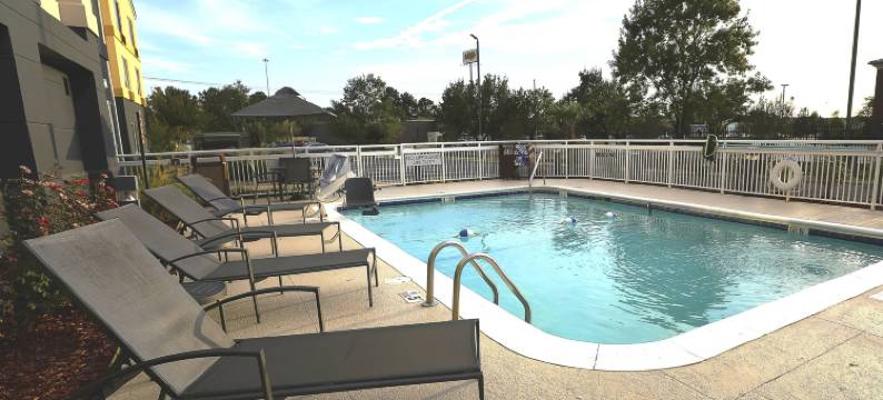 杰克逊机场万枫酒店(Fairfield Inn & Suites Jackson Airport)图片