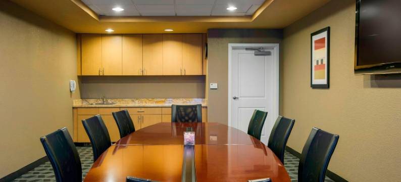 堪萨斯城奥佛兰公园万豪TownePlace酒店(TownePlace Suites Kansas City Overland Park)图片