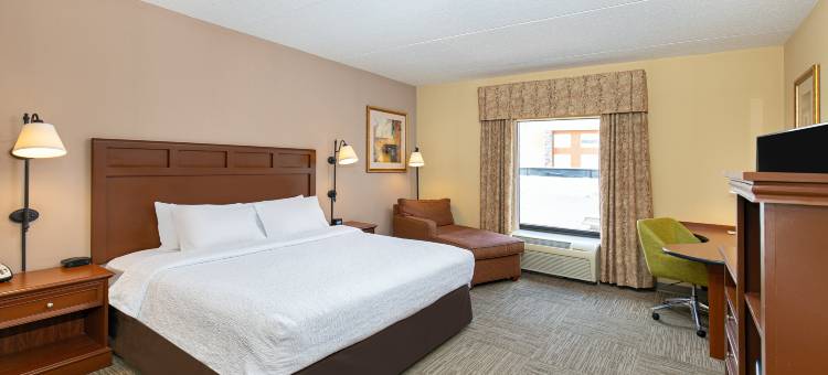 麦迪逊维尔希尔顿欢朋旅馆&套房酒店(Hampton Inn & Suites Madisonville)图片