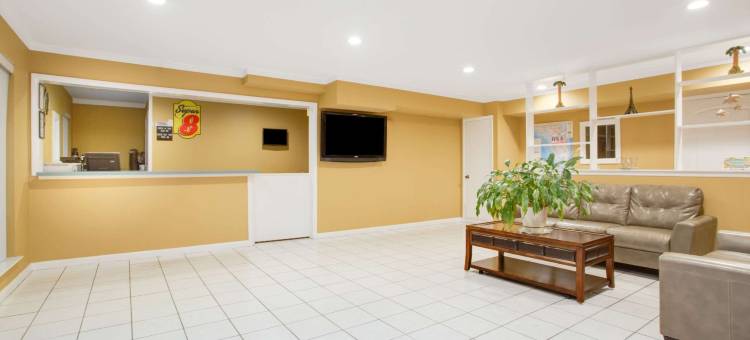 德芙尼亚克斯普林斯温德姆速8酒店(Super 8 by Wyndham Defuniak Springs)图片