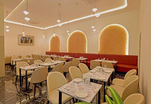 Grand Continent, Gachibowli Hotel Hotel Overview