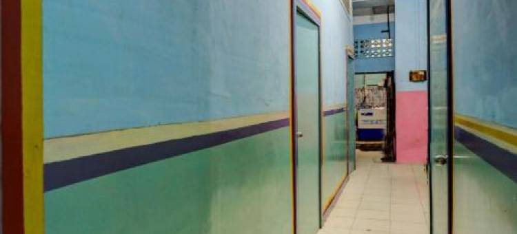 O酒店三宝垄新伊斯兰民宿靠近名古屋山购物中心(Hotel O Homestay Semarang Baru SyariahNearNagoya Hill Shopping Mall)图片