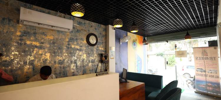 拉达比哈里尼昆杰旅馆和餐厅(Radha Bihari Nikunj Inn & Restaurant)图片