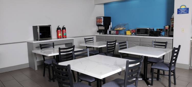 德纳姆泉-东巴吞鲁日戴斯酒店(Days Inn by Wyndham Denham Springs-Baton Rouge East)图片