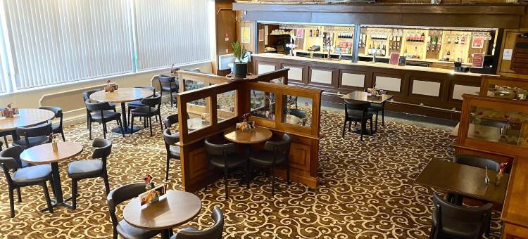 布列塔尼亚拉斯山酒店(Russ Hill Hotel)图片