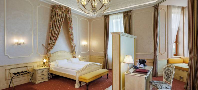 奇赫尔尼城堡酒店(Hotel Château Cihelny)图片