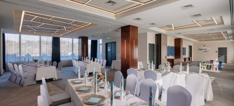克卢日城市广场希尔顿逸林酒店(DoubleTree by Hilton Cluj - City Plaza)图片