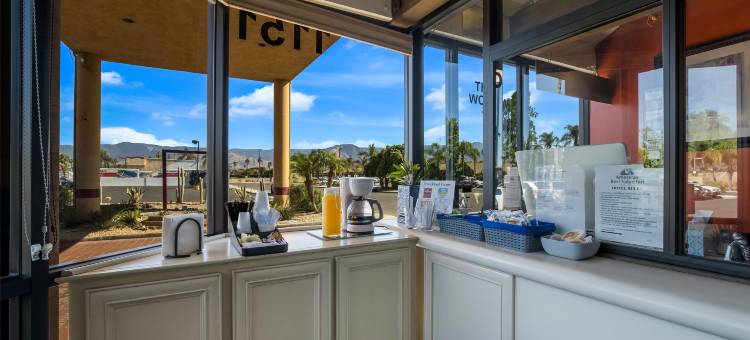 圣贝纳迪诺雷德兰兹美洲最佳价值酒店(Americas Best Value Inn-Redlands/San Bernardino)图片