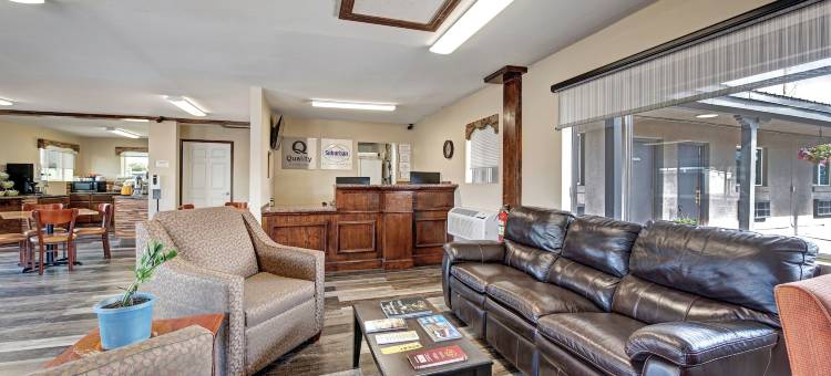 梅萨维德附近的郊区套房酒店(Suburban Studios Near Mesa Verde)图片