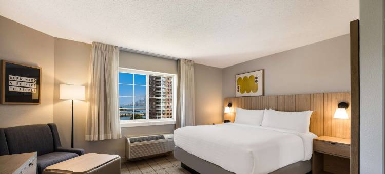 泽西市索尼斯塔简单套房酒店(Sonesta Simply Suites Jersey City)图片